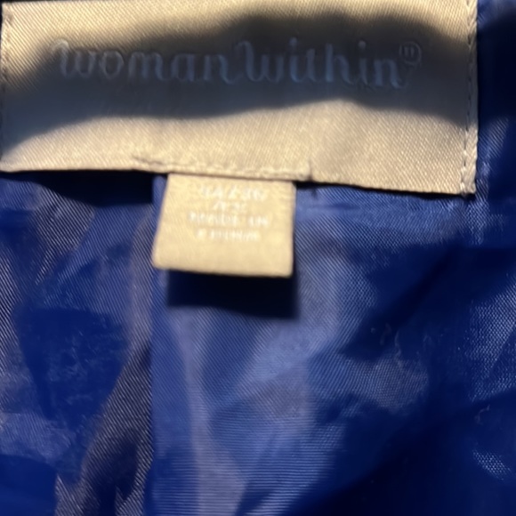 Beautiful Jacket - Picture 2 of 6